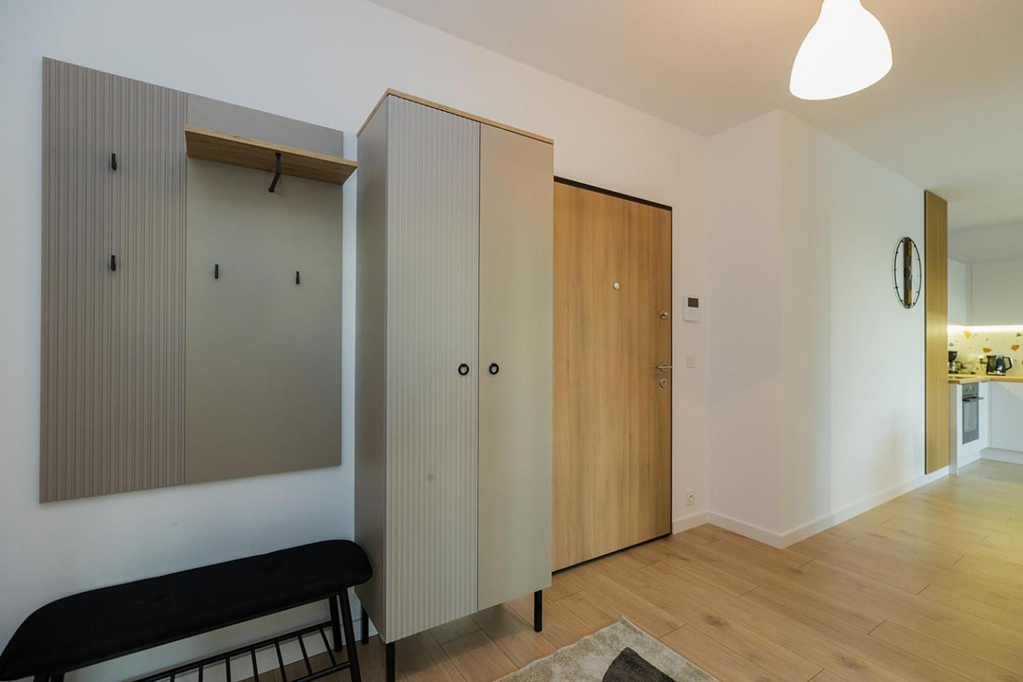 Wlochy Solipska By Comfort Apartament